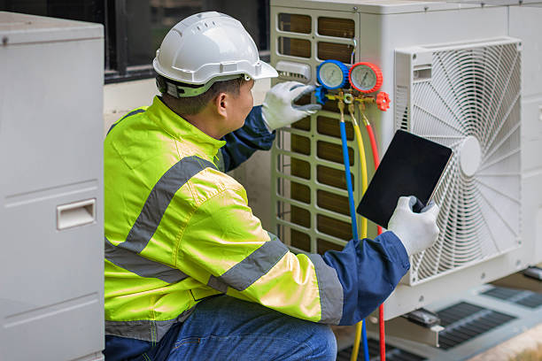 Professional Hvac technician working in La Porte, TX